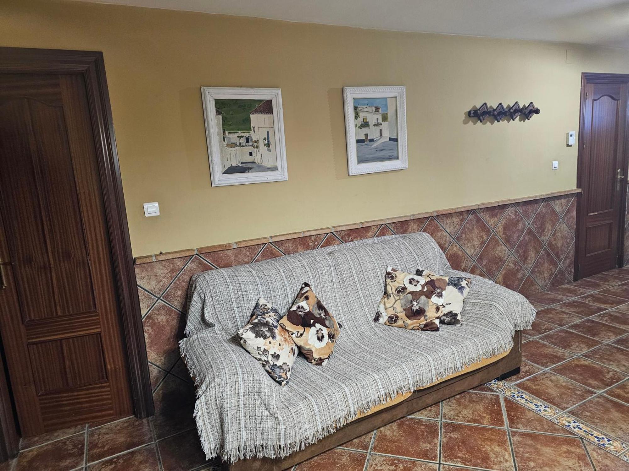 Apto-En El Bajo De La Casa-Estilo Rustico En 迪拉尔 外观 照片