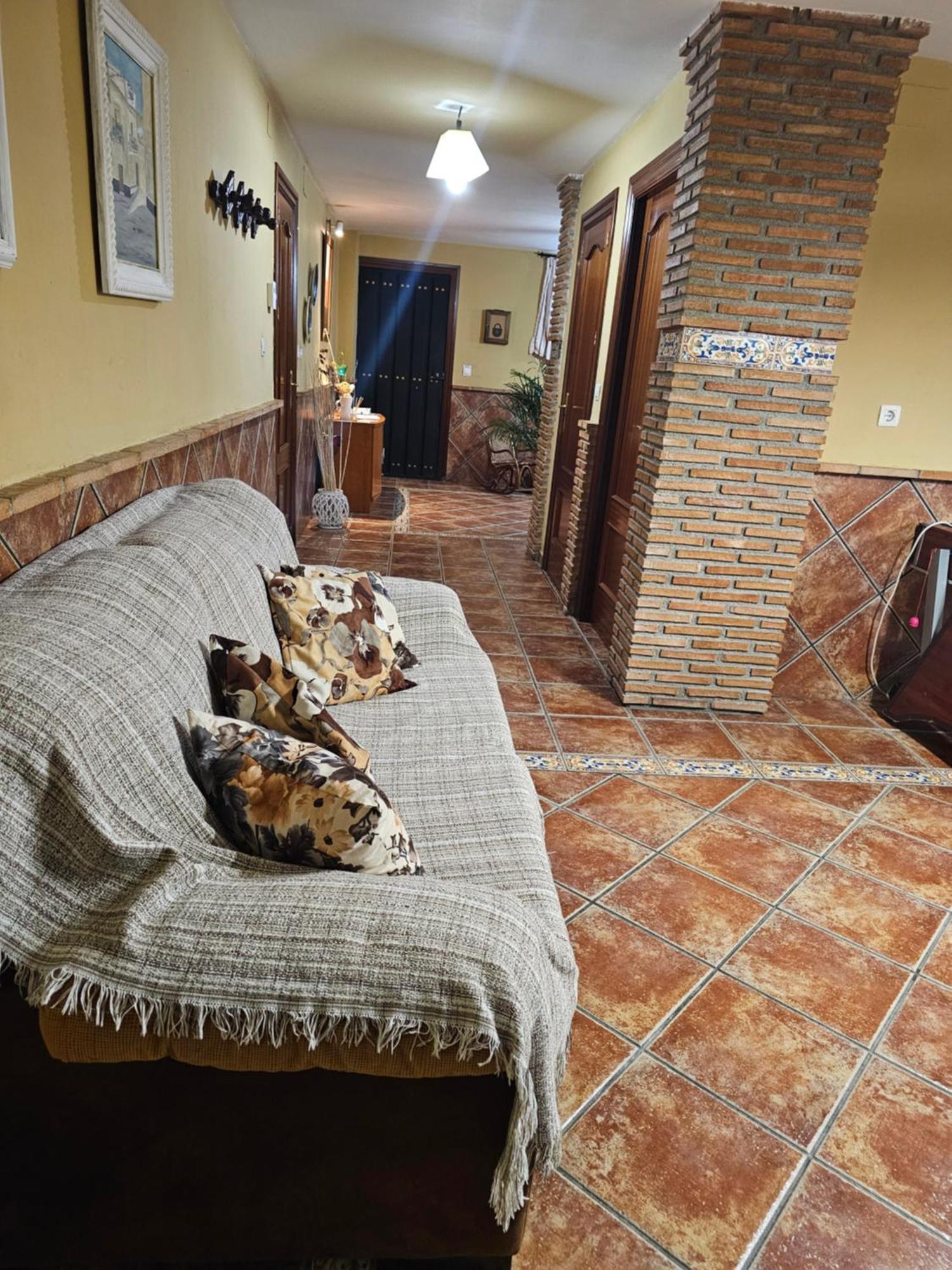 Apto-En El Bajo De La Casa-Estilo Rustico En 迪拉尔 外观 照片